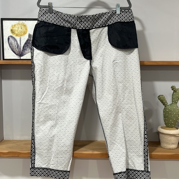 Coldwater Creek Capri Pants, Size 16 - Picture 6 of 10